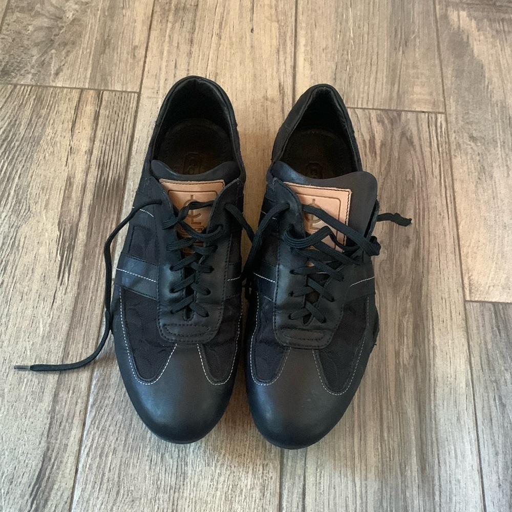 Mens Coach casual lace up shoes.
